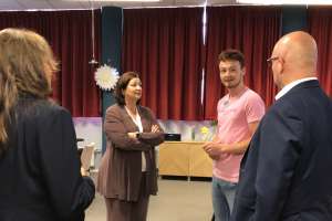 Minister Helder bezoekt Korsakov Expertisecentrum Slingedael: “Ik heb nieuwe dingen geleerd”
