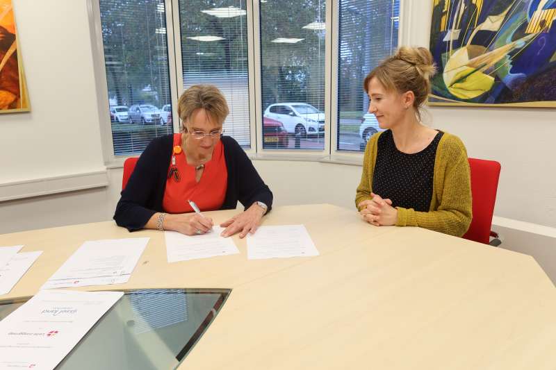 Samenwerking: laboratorium IJsselland Ziekenhuis gaat meer diensten voor Lelie zorggroep verzorgen